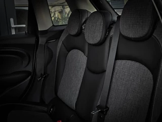 MINI One Mini Cooper One 1.5 Automaat  5-Deurs | CARPLAY | KEYLESS | CAMERA | DEALER ONDERHOUDEN - afbeelding nr 24