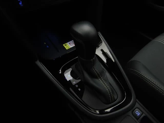 Toyota Yaris Cross Toyota Yaris Cross 1.5 Hybrid Adventure automaat | CarPlay | Navigatie | Parkeersensoren | Achteruitrijcamera | Stoelverwarming | LED verlichting | Elektrische kofferklep - afbeelding nr 36