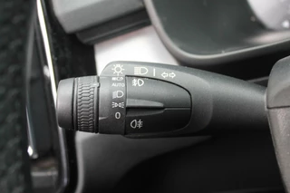 Volvo XC40 Volvo XC40 T3 Momentum Business | Parkeercamera | Stoelverwarming | Trekhaak | Pilot Assist | Keyless - afbeelding nr 30
