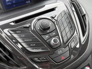 Ford Tourneo Courier Ford Tourneo Courier 1.0 Titanium - Panther Black - Navigatie/LMV/Clima - afbeelding nr 25