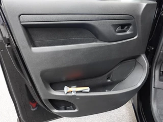 Peugeot Expert Peugeot Expert 145pk L3 Automaat Navigatie Trekhaak Carplay Cruise control Airco parkeersensoren - afbeelding nr 10