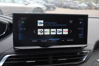 Peugeot 5008 Peugeot 5008 1.2 Hybrid Allure Pack Business 7p. / Camera / Half leder / Navigatie / 18'' / Keyless / Dodehoek / Stoelverwarming / Cruise Control - afbeelding nr 22