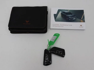 CUPRA Formentor CUPRA Formentor 2.0 TSI VZ | 310pk | Panoramadak | Leder |  Trekhaak | Stoel & stuurverwarming | Carplay | Adaptive cruise | Camera | Keyless | Full LED | Sportstoelen - afbeelding nr 16