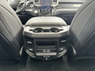 Dodge Ram 1500 Dodge Ram 1500 4X4 5.7 V8 4x4 CrewCab Sport|22