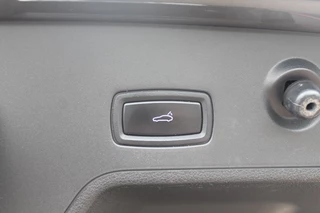 Porsche Panamera Porsche Panamera Sport Turismo 2.9 4 E-Hybrid / Panoramadak / 360Camera / Achterasbesturing / 21'' / Sportdesign + Chrono / Bose / Sportuitlaat / Luxe Leder / DAB / Stuurverwarming / Stoelverwarming 4x / Navigatie / DAB / Cruise Control - afbeelding nr 33