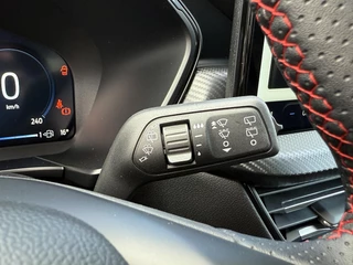 Ford Kuga Ford Kuga 2.5 PHEV ST-Line X 243pk | Driver Assistance pack | Matrix LED | Black Package | Wegklapbare Trekhaak | Panoramadak | Winterpack | 2.100kg Trekgewicht - afbeelding nr 33
