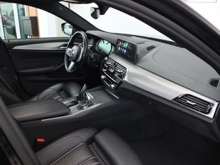 BMW 5 Serie BMW 5-serie Touring 530d xDrive High Executive M-sport - afbeelding nr 43