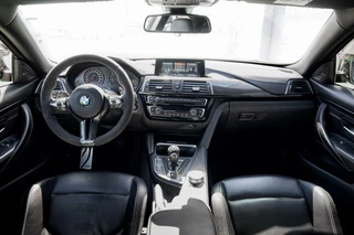 BMW M4 BMW 4-serie Coupé M4 Competition Headup 360View Keramisch Carbon Interieur Signal Green individual 43000km BJ2018 - afbeelding nr 24