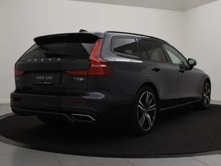 Volvo V60 Volvo V60 T8 PLUG-IN HYBRID AWD R-DESIGN HARMAN KARDON CAMERA DAB+ - afbeelding nr 3