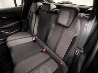 Peugeot 208 (VIRTUAL COCKPIT, APPLE CARPLAY, GROOT NAVI, ADAPTIVE CRUISE, 360 CAMERA, LEDER, SPORTSTOELEN, GETINT GLAS, LM VELGEN, LANE ASSIST, NIEUWSTAAT) - afbeelding nr 14