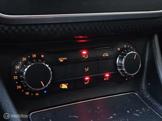 Mercedes-Benz A-Klasse Mercedes A-klasse 180 AMG Line Camera/Stoelverwarming - afbeelding nr 16