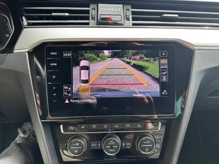 Volkswagen Passat Volkswagen Passat 1.5 TSI | Business R-Line | LED | Camera | Leder | DigiDash | - afbeelding nr 9