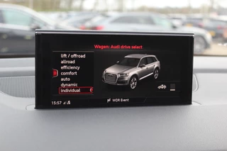 Audi SQ7 Audi SQ7 4.0 TDI quattro GRIJS KENTEKEN / Trekhaak / Panoramadak / 360Camera / Head-up / 23'' / Luchtvering / Keyless / Bose / Dodehoek / DAB / Apple CarPlay / Nachtzicht / Matrix LED / ACC / Stoelverwarming - afbeelding nr 29