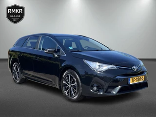 Toyota Avensis Touring Sports 1.8 VVT-i Skyview Edition