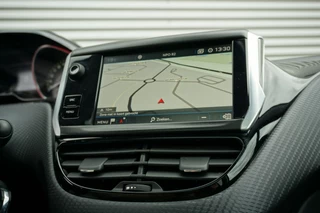 Peugeot 2008 Peugeot 2008 110PK GT-line NAVI | CAMERA | PANO | CRUISE | TREKHAAK | CLIMA! - afbeelding nr 7