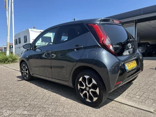 Toyota Aygo Toyota Aygo 1.0 VVT-i x-joy Carplay - afbeelding nr 3