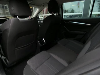 Škoda Octavia Škoda Octavia Combi 1.4 TSI 204pk IV PHEV Business Edition / Stoel & stuurwiel verwarming / Navi / Led / 18 Inch / BOVAG garantie - afbeelding nr 21