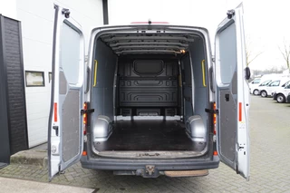 Volkswagen Crafter - Airco - Cruise - Navi - € 20.900,- Excl. - afbeelding nr 9