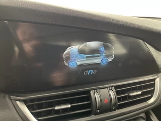 Alfa Romeo Giulia Alfa Romeo Giulia 2.0T Super | Colore Esterno | Trekhaak | 19'' | Leder - afbeelding nr 13