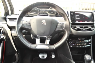 Peugeot 208 Peugeot 208 1.2 GT-Aut. Pano Nav pdc+cam 1/2leer - afbeelding nr 8