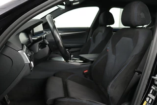 BMW 5 Serie BMW 5-serie 545e xDrive M Sport | Trekhaak | Adaptive cruise |  Stoel & stuurverwarming | Alcantara | Camera | Carplay | Sfeerverlichting | 19'' | Full LED | Park Assist - afbeelding nr 5