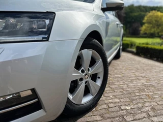 Škoda Octavia Skoda Octavia Combi 1.0 TSI | Business | DSG | PDC | CarPlay | LED | - afbeelding nr 2