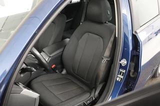 BMW 3 Serie BMW 3-serie 318i Business Edition | Stoelverwarming | Camera |  Carplay | Live Cockpit | Full LED | Navigatie | Dodehoek detectie | Climate control - afbeelding nr 5