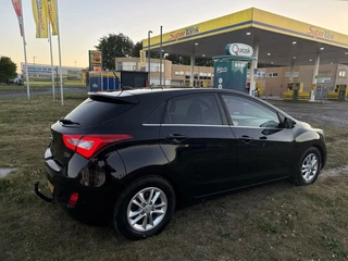 Hyundai i30 Hyundai i30 1.6 GDi GO! - NAVI/CLIMA/CAMERA/CRUISE/NAP - afbeelding nr 7