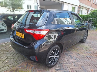 Toyota Yaris Toyota Yaris 1.0 VVT-i Connect /Navi/Camera/Apple/Android/1e Eig/Garantie - afbeelding nr 2