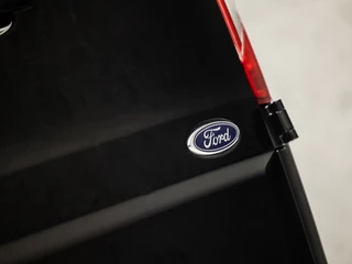 Ford Transit Custom Automaat (APPLE CARPLAY, GROOT NAVI, XENON, 3 ZITPLAATSEN, SPORTSTOELEN, CRUISE, PARKEERSENSOREN, DAB+, TREKHAAK, NIEUWE APK, NIUEWSTAAT) - afbeelding nr 24