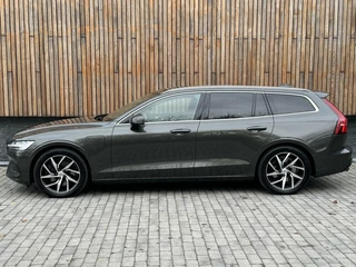 Volvo V60 Volvo V60 2.0 T6 Twin Engine AWD 253pk | Comfortstoelen leer | Stoelverwarming | Navigatiesysteem | Trekhaak uitklapbaar | 18 inch lichtmetalen velgen | Apple CarPlay | LED verlichting | Getint glas achter | Parkeersensoren achter - afbeelding nr 51