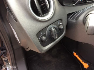 Ford Fiesta Ford Fiesta 1.0 Style Airco 5-Deurs Nav Nap Dealer OH Isofix - afbeelding nr 18