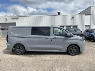 Ford Transit Custom Ford Transit Custom 320 2.5 PHEV L2H1 Limited DC 233pk | Dubbele Cabine | Dubbele zijschuifdeur | 12-weg verstel- en verwarmbare AGR Stoelen | Inklapbare trekhaak | 17 inch lichtmetalen velgen | Driver Assistance Pack Premium  | Verwarmbaar stuurwiel | Bekleding zijwand en achterdeuren (volledig)  | PRIJS EX. BTW INCL. BPM - afbeelding nr 9