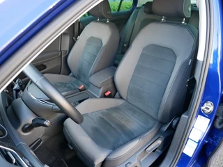 Volkswagen Golf Volkswagen Golf 1.4 TSI R-LINE **Clima//Nav//Lm ** - afbeelding nr 19