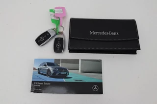 Mercedes-Benz C-Klasse Mercedes-Benz C-klasse 300e AMG | Panoramadak | Stoelverwarming |  360 camera | Trekhaak | Carplay | Dodehoek detectie | Matrix LED | Navigatie | Half leder - afbeelding nr 28