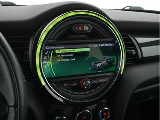 MINI Electric (INCL-BTW) *HEAD-UP | HARMAN/KARDON-AUDIO | LEATHER-ALCANTARA | MATRIX-LED | CAMERA | KEYLESS | NAVI-FULLMAP | DAB+ | ECC | HEATED-SPORT-SEATS | DIGI-COCKPIT | PDC | CRUISE | 17