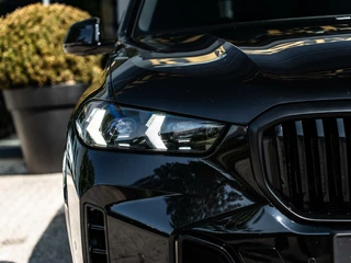 BMW X5 BMW X5 xDrive50e M-SPORT PRO|PANO|LUCHTV.|H&K|22''|SFEERV. - afbeelding nr 36