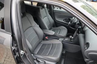 Toyota Yaris Cross Toyota Yaris Cross 1.5 Hybrid Launch Edition Head-up/Blindspot/Leder - afbeelding nr 20