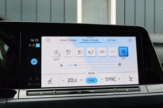 Volkswagen Golf Volkswagen Golf 1.0 TSI Life Business Rijklaarprijs-Garantie Navigatie led Airco Apple carplay Sfeer verlichting - afbeelding nr 24