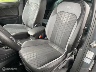 Volkswagen Tiguan Volkswagen Tiguan 1.4 TSI eHybrid R-Line I Camera I Trekhaak | Carplay - afbeelding nr 24