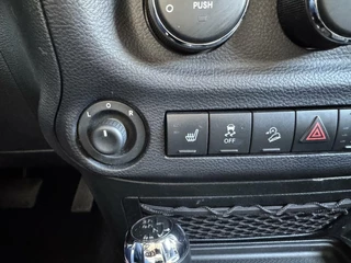 Jeep Wrangler Jeep Wrangler 2.8 CRD Sport | Leder | Navi | Grijs kenteken - afbeelding nr 15
