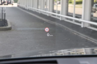 Bentley Bentayga - afbeelding nr 30