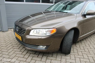 Volvo V70 Volvo V70 2.0 D4 Nordic+ NL Auto Boekjes | Trekhaak | Leder met Stoelverwarming. - afbeelding nr 36