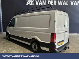 Volkswagen Crafter Volkswagen Crafter 2.0 TDI 140 pk L3H2 L2H1 Euro6 Airco | Camera | Navigatie | 3000kg Trekhaak | Imperiaal Apple Carplay, Android Auto, Parkeersensoren, Bijrijdersbank - afbeelding nr 2