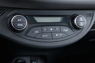 Toyota Yaris Toyota Yaris 1.5 Hybrid Lease | ECC | NAVI | VELGEN | Automaat - afbeelding nr 12