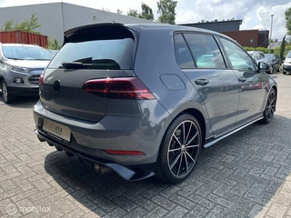 Volkswagen Golf Volkswagen Golf 2.0 TSI GTI TCR AKRAPOVIC*ACC*LED*VIRTUAL* - afbeelding nr 4
