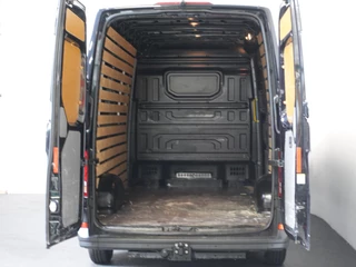 Volkswagen Crafter Volkswagen Crafter 2.0 TDI 177pk Automaat L3H3 / L2H2 Highline Airco App-connect ACC Camera Trekhaak - afbeelding nr 3