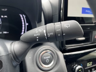 Toyota Yaris Cross Toyota Yaris Cross 1.5 Hybrid 130 Dynamic | Comfort Pack | Sensoren v/a | Stoelverw - afbeelding nr 13