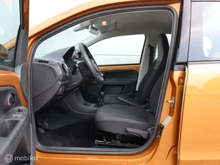 Volkswagen up! Volkswagen Up! 1.0 15 inch lmv Airco Bluetooth DAB - afbeelding nr 12