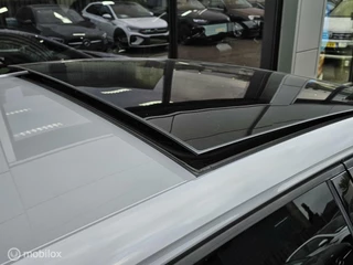 Volkswagen Golf Volkswagen Golf 2.0 TSI GTI Panorama/IQ Light/H&K/Keyless/Camera - afbeelding nr 19